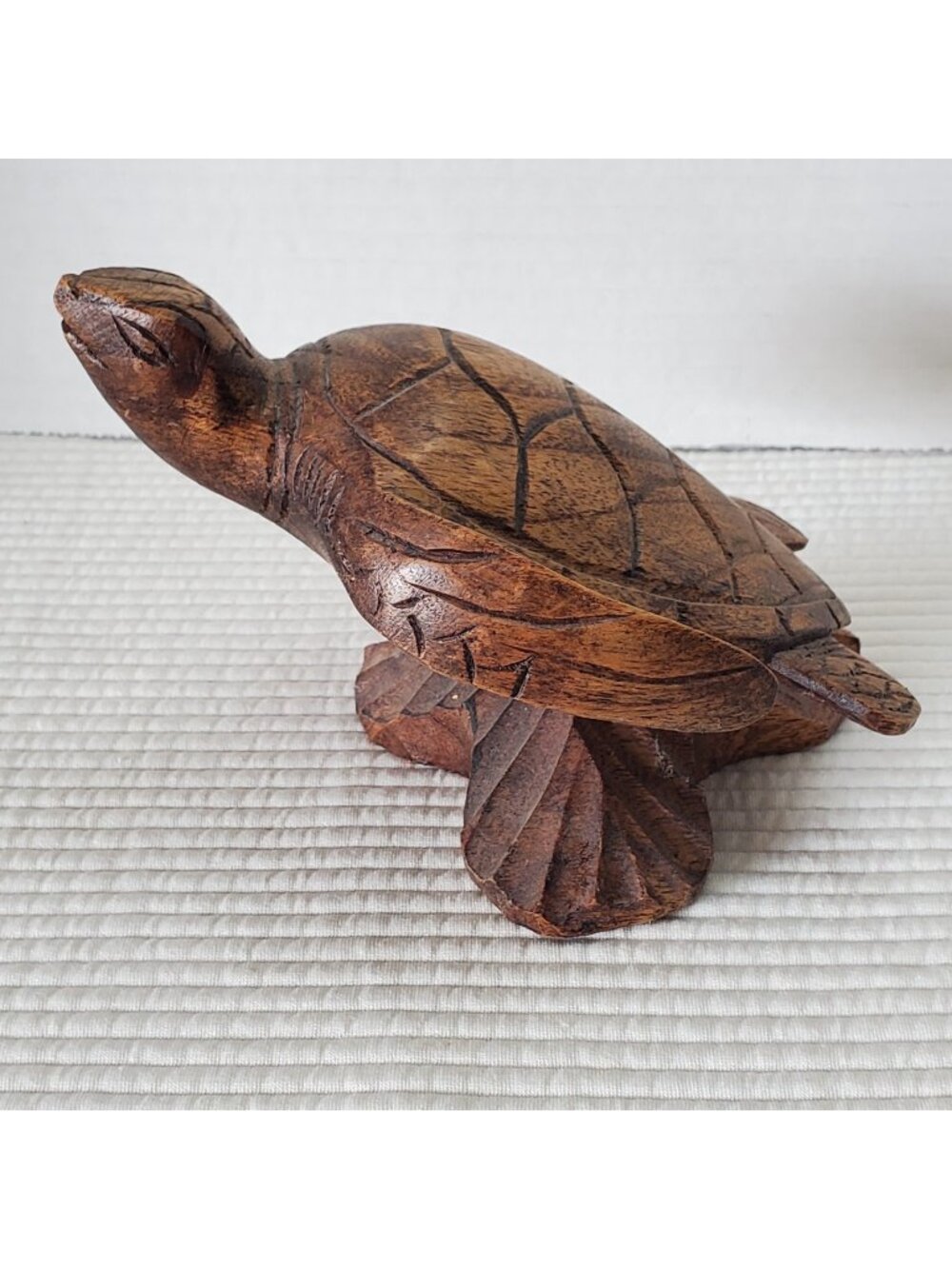 Sea Turtle Wooden Figurine Vintage 7x5 Wood Coastal Tropical Statue Hawaiian